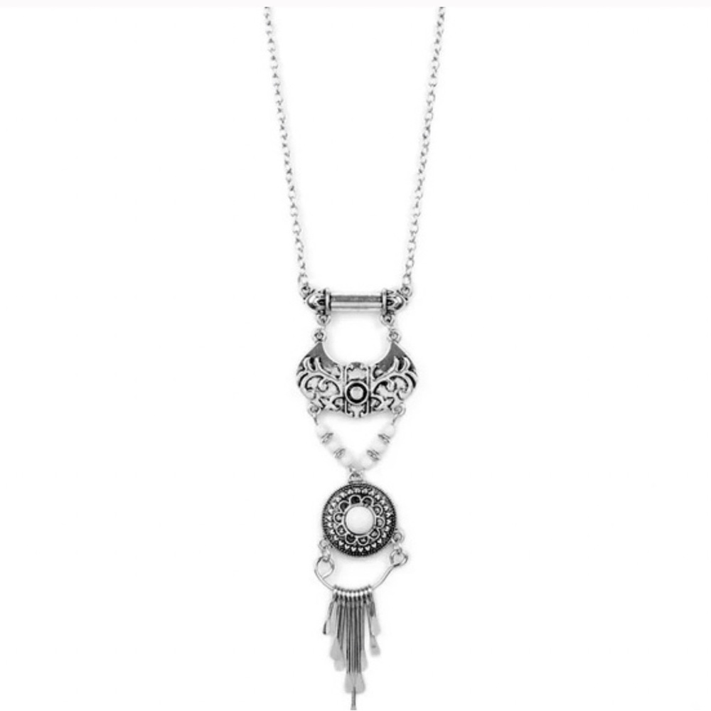 PAPARAZZI WILDLAND WONDERLAND SILVER NECKLACE & EARRING SET